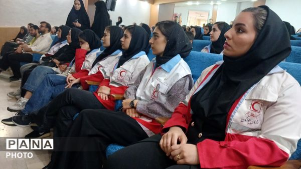 فارسان میزبانِ یکی از برترین مغزهای متفکر زیست‌شناسی جهان