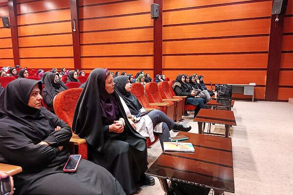 برگزاری کارگاه توانمندسازی مربیان پیش‌دبستانی در بهارستان‌۲