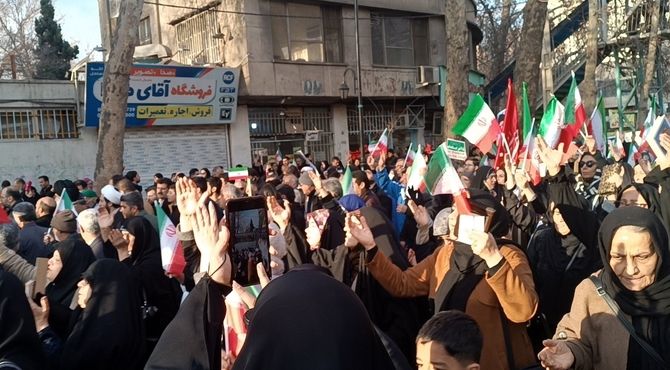 راهپیمایی یوم‌الله ۲۲ دی در کرج