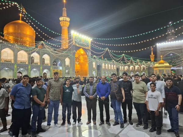 سفر معنوی دانش‌آموزان سما کاشان به مشهد مقدس در دهه کرامت