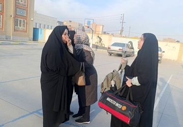 اعزام دانش‌آموزان دختر دبیرستان صدرا به اردوی زیارتی مشهد مقدس 