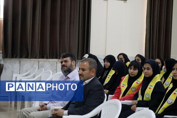 نشست هیات رئیسه مجلس دانش‌آموزی با شورای دانش‌آموزی 