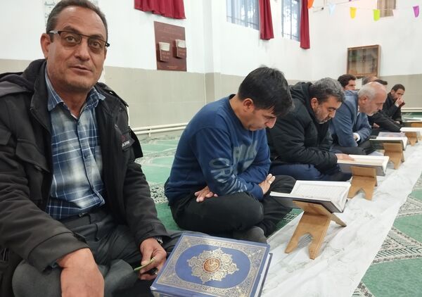   ضیافت افطاری و محفل قرآنی در دبیرستان شهید مطهری شهر حسن آباد جرقویه علیا