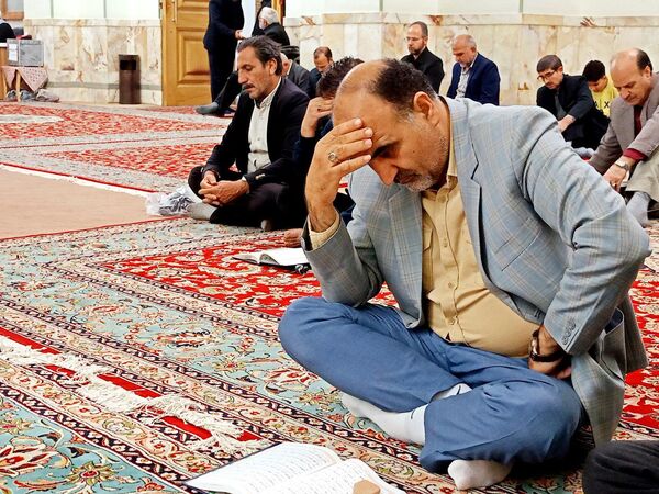 قرائت دعای کمیل در کاشمر