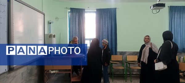 ۱۳ آذر جلسه دیدار اولیا با دبیران دبیرستان نمونه دولتی پژوهش آشخانه 