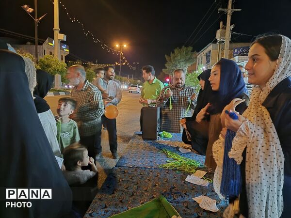شور و نشاط دانش‌آموزان کوار در جشن‌های شبانه غدیر