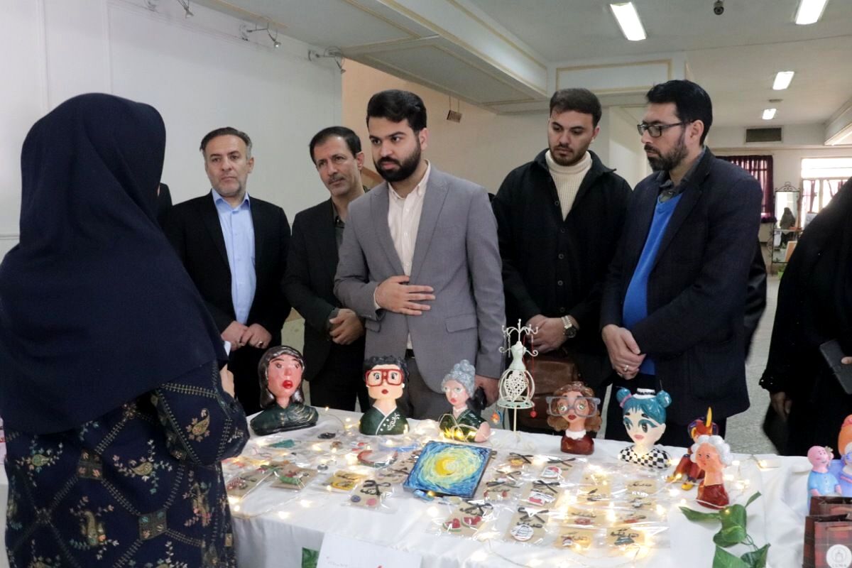 افتتاح طرح «ایرانمون» و هفته «ماها» با جلوه هنر و افتخار