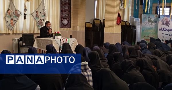 ایام فاطمیه و فضایی با نور و معنویت در دبیرستان نمونه محبوبی 