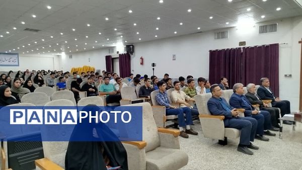 همایش راه روشن در شهرستان خلیل آباد 