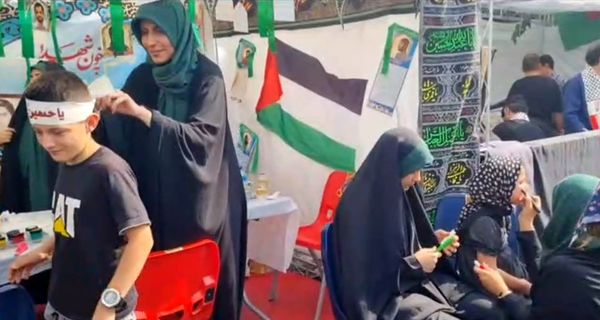 برپایی موکب‌ها در اربعین حسینی نمادی از دین باوری و سنت نبوی است