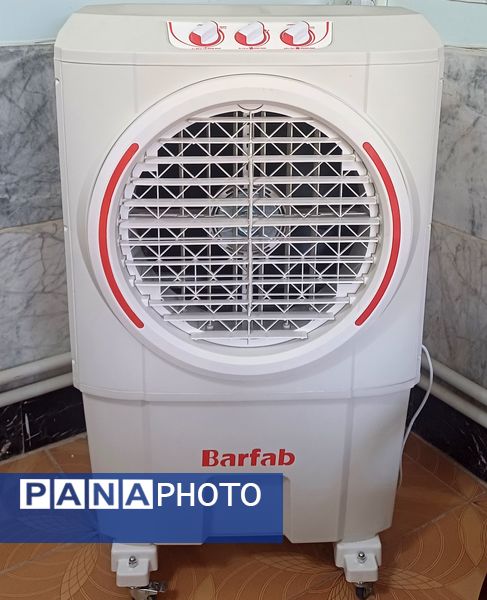 پروژه مهر دبیرستان دخترانه بنت الهدی کوهپایه رنگ آمیزی تجهیز و پاکسازی برای خلق محیطی الهام بخش و یادگیری مثبت