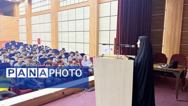 همایش هدایت تحصیلی در گناوه