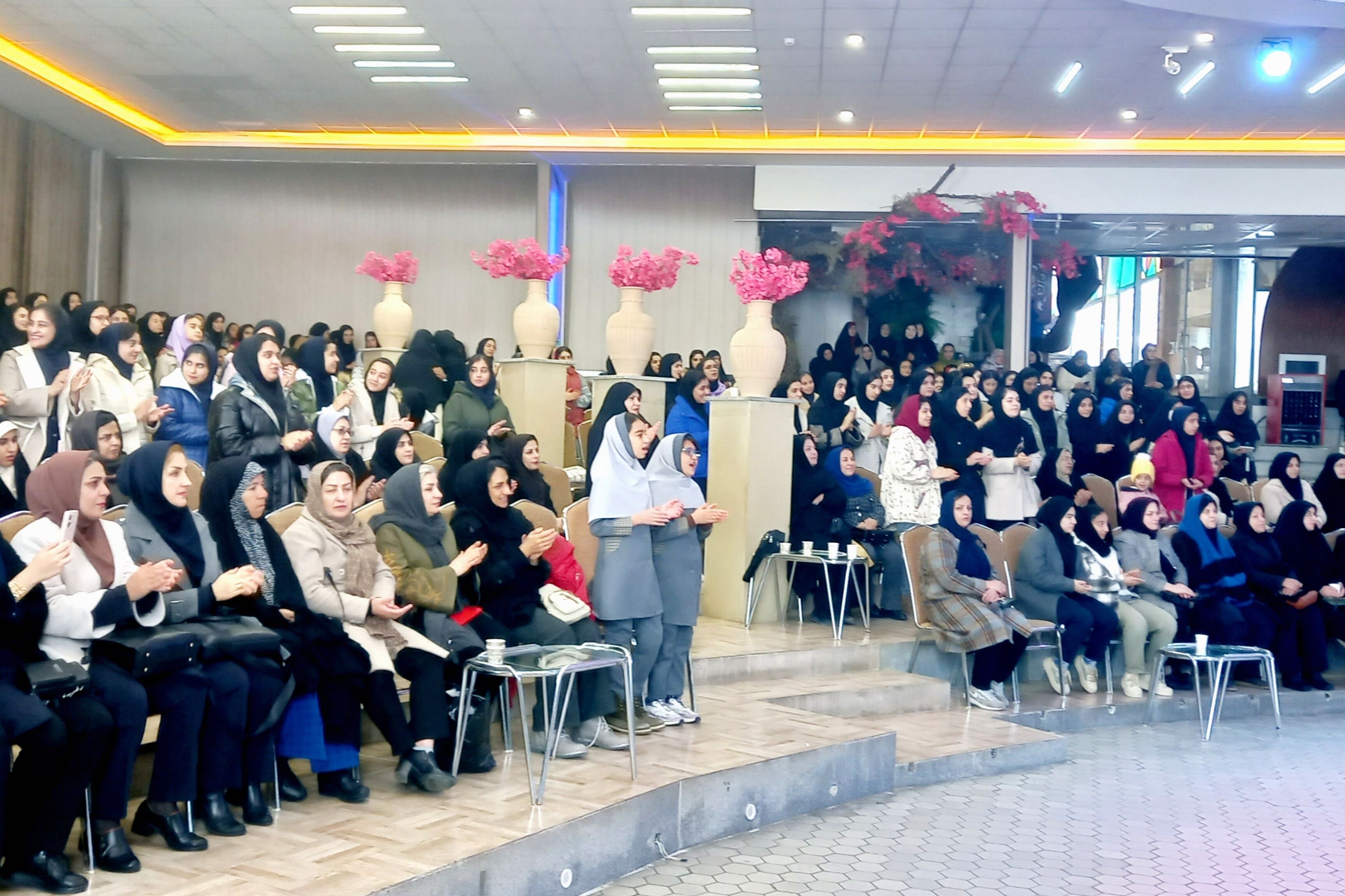 درخشش ستارگان علم و آموزش در جشن ستارگان