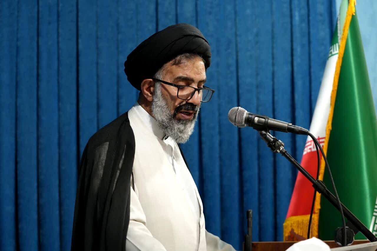 دفاع از فلسطین وظیفه دینی و انسانی ما است