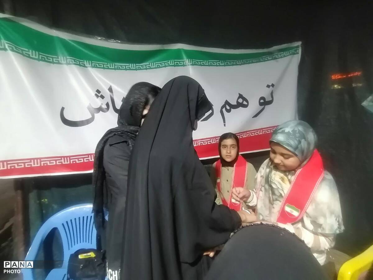 فعالیت دانش‌آموزان پیشتاز در موکب سازمان دانش‌آموزی ابرکوه 