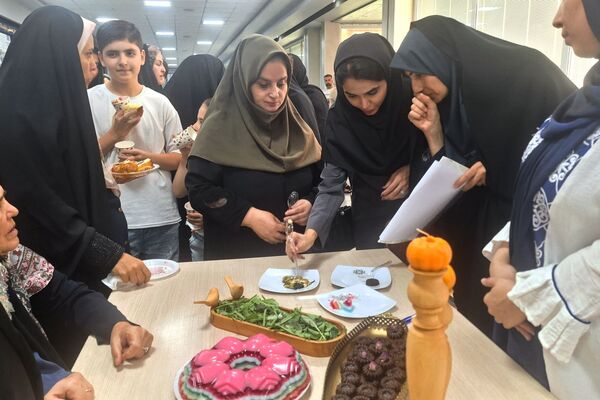 جشنواره غذای ایرانی به مناسبت هفته فرهنگی در فرهنگسرای بعثت صفادشت 