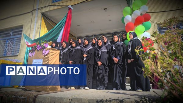 جشن روز دانش آموز در شبانه‌روزی امام حسین(ع)