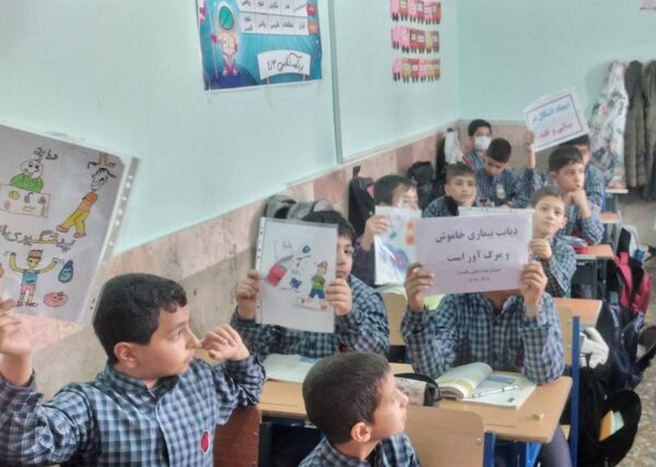 آموزش پیشگیری از بیماری دیابت به دانش‌آموزان شهرستان قدس
