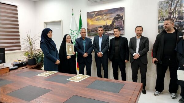ملایر، شهر جهانی انگور و مبل و منبت ایران زمین