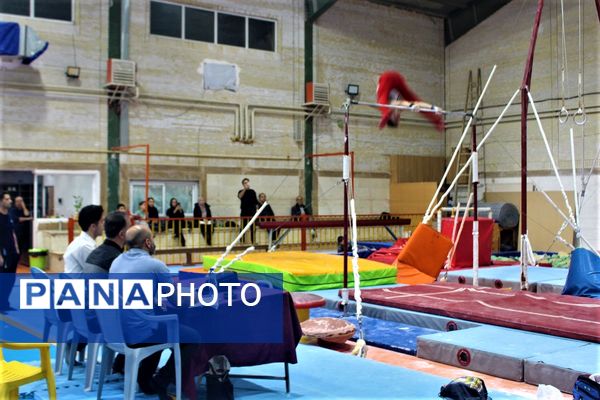 مسابقات انتخابی تیم ملی جوانان ژیمناستیک هنری در قم