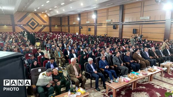 جشن روز معلم با حضور معاون پرورشی و فرهنگی وزیر آموزش و پرورش