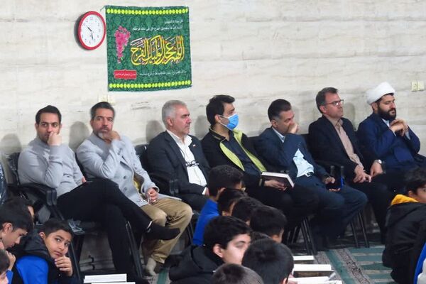 محفل انس با قرآن کریم به میزبانی دبیرستان شاهد‌ شهید مسعود‌ درخشان 