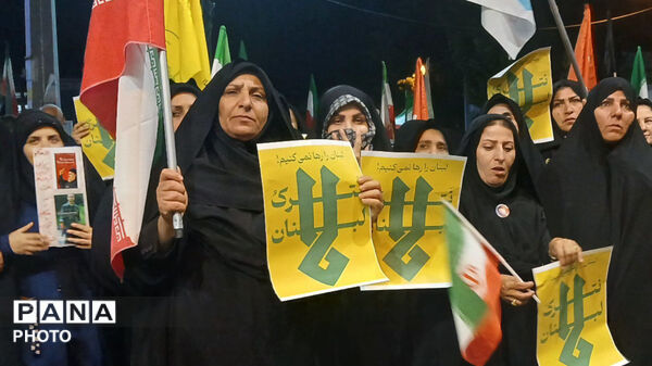 طنین دوباره فریاد مقاومت در کوهدشت؛ نود و سومین شبِ بیعت با ولایت