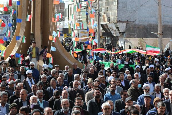 راهپیمایی ۲۲ بهمن در شهرستان بم 