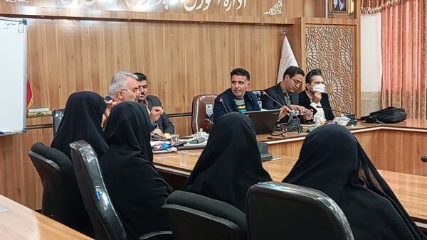 جلسه بررسی عملکرد و کیفیت آموزشی مدارس شهرستان بن با حضور مسئولان استانی