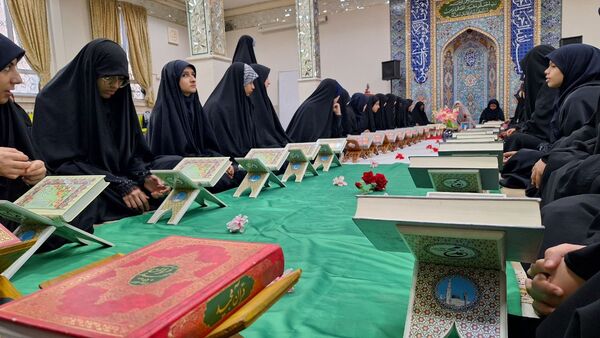 جلسه مسئولین هیئت‌های مذهبی مدارس متوسطه ناحیه ۶