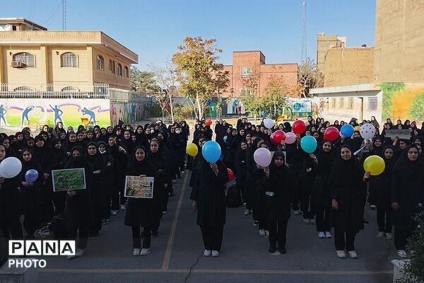 از نیمکت های مدرسه تا سفره های مهربانی،شاهد مرضیه میزبان جشن عاطفه ها
