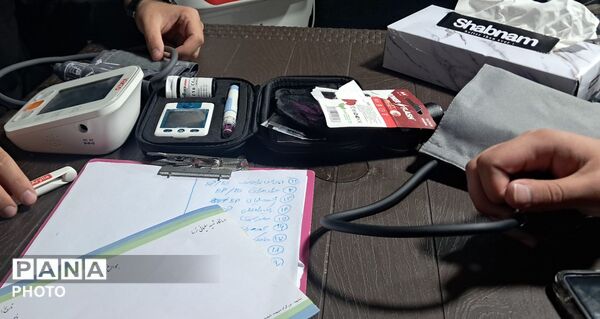 غرفه سازمان دانش آموزی خراسان رضوی در تجمعات شبانه