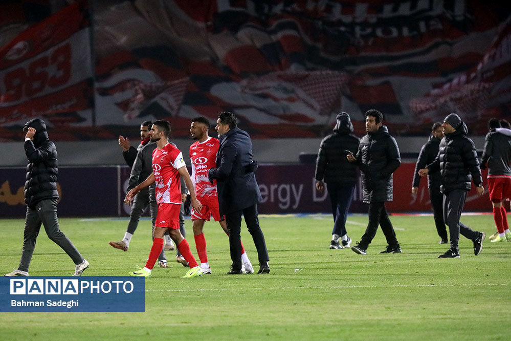 از ۲۰ روز قبل داور بازی با سپاهان را انتخاب کردند؛ برای تیم ملی حماسه‌سازی نکنیم
