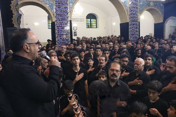 عزاداری هیئت مزرعه امحسن ده بالا در خانه امام حسینی یزد