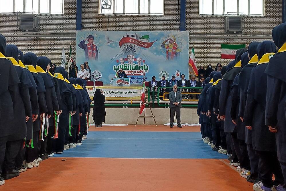 همایش بزرگ هزار نفری یاوران انقلاب و پیشتازان مقاومت در شهر جدید پرند
