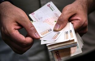 افزایش دستمزد سالانه باید همگام با کنترل تورم باشد