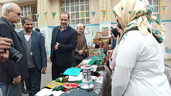 جشنواره لباس و غذاهای محلی در شهر قنوات 