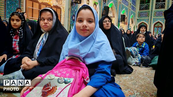 اجتماع فرهنگیان به مناسبت چهلمین شب از شهادت رهبر در نیشابور