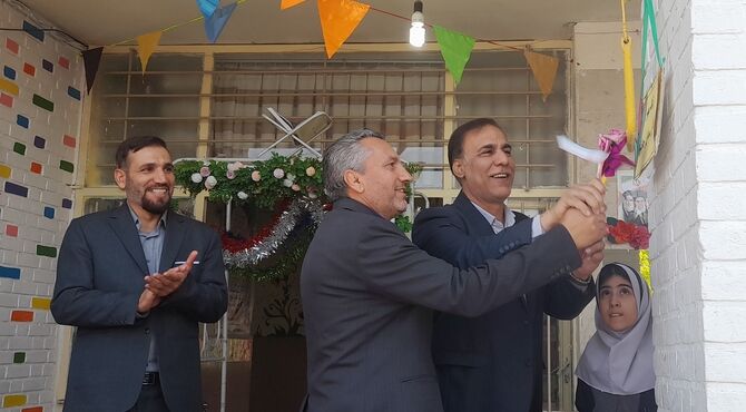 دبستان بدر ناحیه یک کرمانشاه سال تحصیلی جدید را با شور و نشاط آغاز کرد