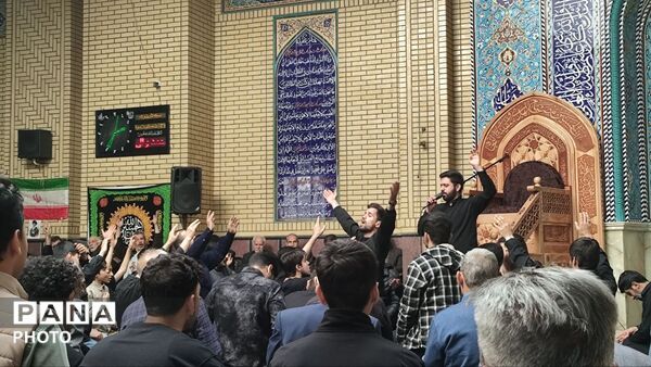 اجتماع مساجد منطقه ۱۰ در ایام شهادت رئیس مکتب شیعه