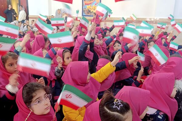 جشن نیمه شعبان در مدرسه شهید اسماعیلی عقدا پردیس 