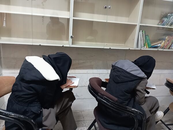 امتحانات نوبت اول در دبیرستان نمونه اندیشه 