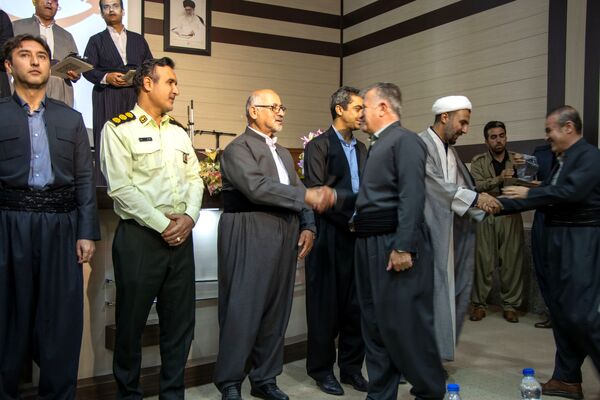 مراسم بزرگداشت روز معلم در جوانرود