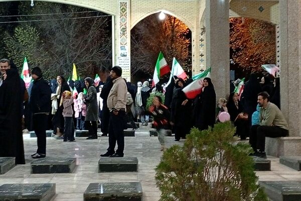  حضور مردم بروجن در یادبود روز دختران میناب