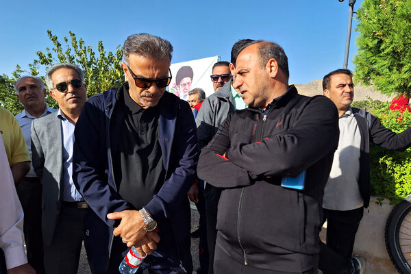 همایش پیاده‌روی خانوادگی در شیراز 