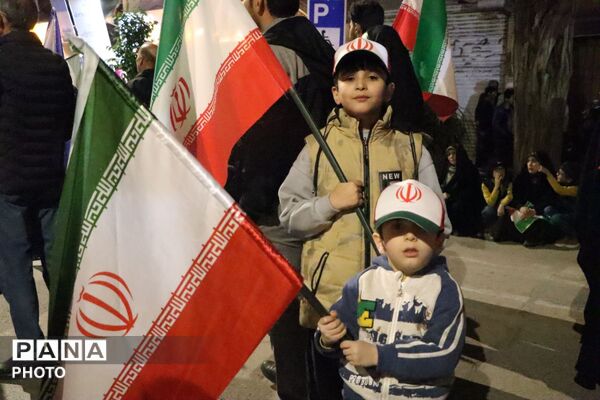 اجتماع مردمی بیعت با رهبر انقلاب در نیشابور 