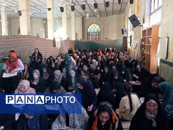 محفل نورانی دعای عرفه در حاجی‌‌‌آباد