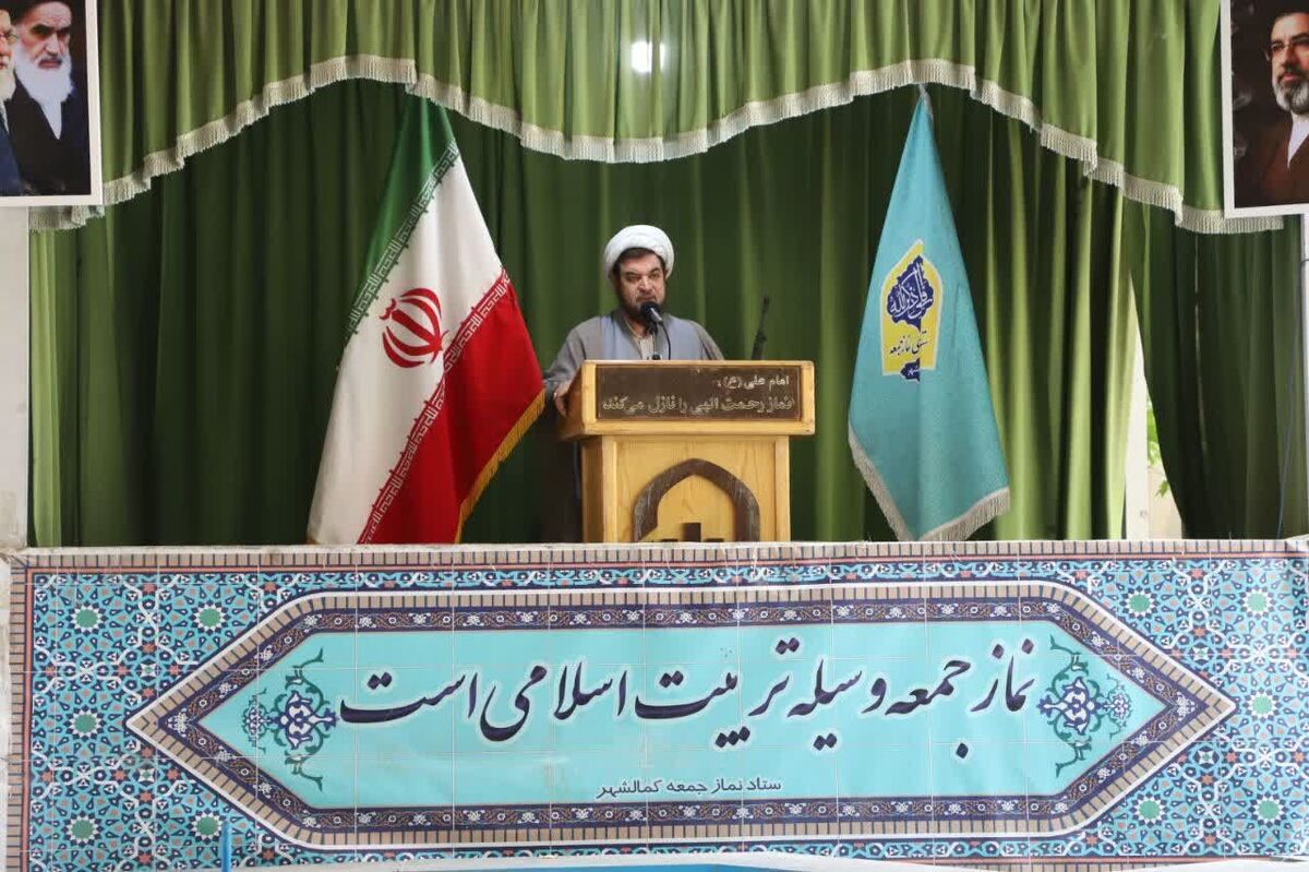 غدیر، سند تکمیل دین و ضامن عزت امت اسلامی است