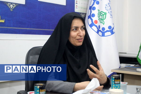 نشست هم‌اندیشی معاون پرورشی و تربیت‌بدنی آموزش‌ و پرورش شهرستان گناوه با رئیس سازمان دانش‌آموزی استان بوشهر 