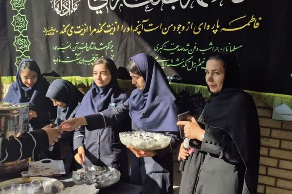 ویژه‌برنامه «یاس پهلو شکسته» در هنرستان الغدیر